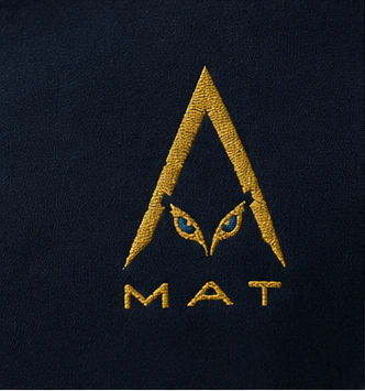 MAT ESSENTIAL LOGO TEE